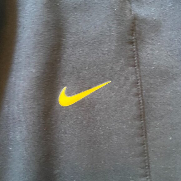 Nike Livestrong Dri-Fit Training Pants - Medium - Picture 5 of 10